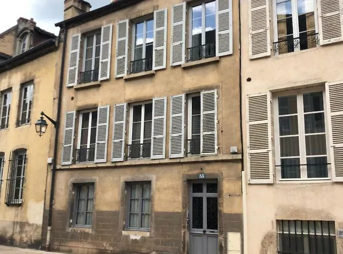 Апартаменти Tonneliers33